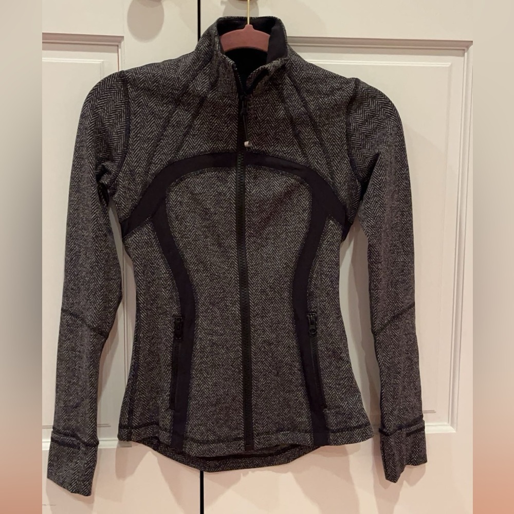 Lululemon Define Jacket grey and black